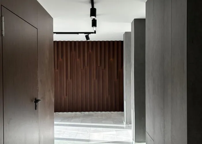 Business Park Cozy Lux & Private Garage Option דירה סופיה