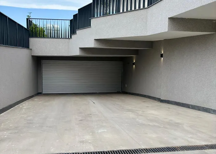 דירה Business Park Cozy Lux & Private Garage Option *