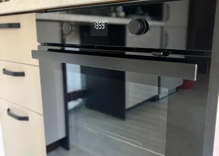 Business Park Cozy Lux & Private Garage Option דירה סופיה