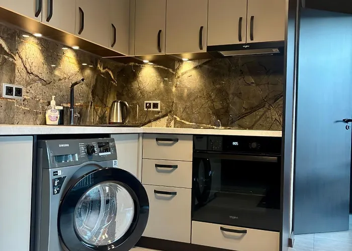 דירה Business Park Cozy Lux & Private Garage Option