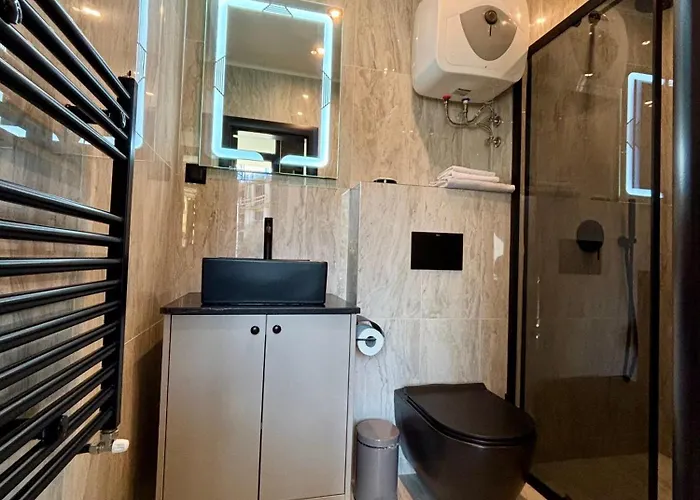 Business Park Cozy Lux & Private Garage Option דירה סופיה