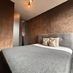Allegra Cozy Luxury Near Business Park And 10 Min To Airport Apartment *