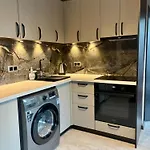 Allegra Cozy Luxury Near Business Park And 10 Min To Airport