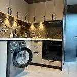 Daire Allegra Cozy Luxury Near Business Park And 10 Min To Airport