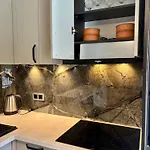 Daire Allegra Cozy Luxury Near Business Park And 10 Min To Airport