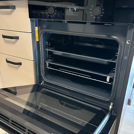 Business Park Cozy Lux & Private Garage Option Daire