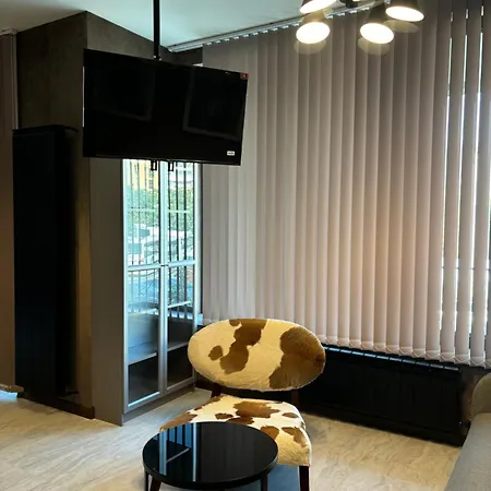 Business Park Cozy Lux & Private Garage Option Szófia