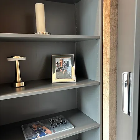 아파트 Business Park Cozy Lux & Private Garage Option *