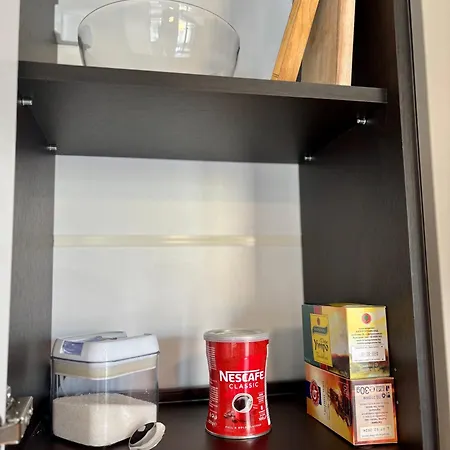 Business Park Cozy Lux & Private Garage Option