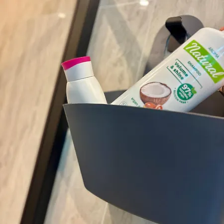 Business Park Cozy Lux & Private Garage Option Apartment *