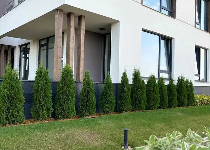 Business Park Cozy Lux & Private Garage Option Sofia