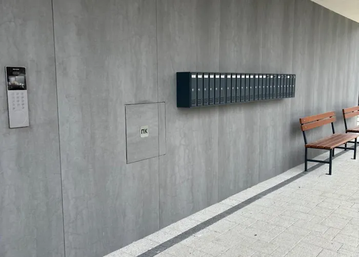 Business Park Cozy Lux & Private Garage Option Lejlighed *