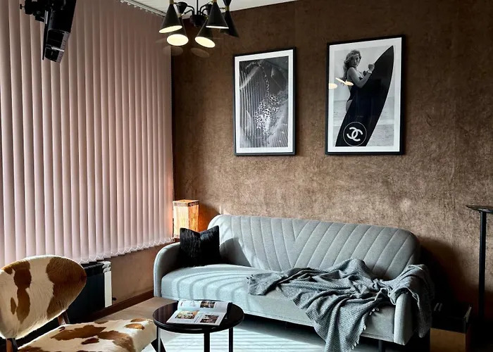 Business Park Cozy Lux & Private Garage Option Lejlighed *