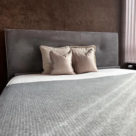 Business Park Cozy Lux & Private Garage Option アパート ソフィア